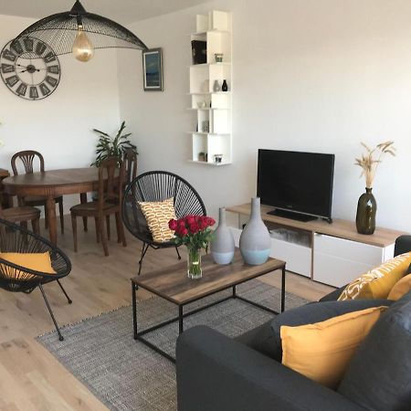 Nice Apartment In Audierne Close To Beach Ngoại thất bức ảnh